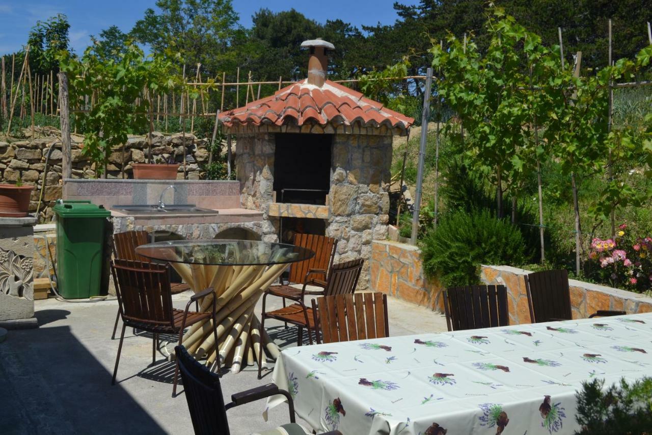 Villa Ester Лопар Екстериор снимка